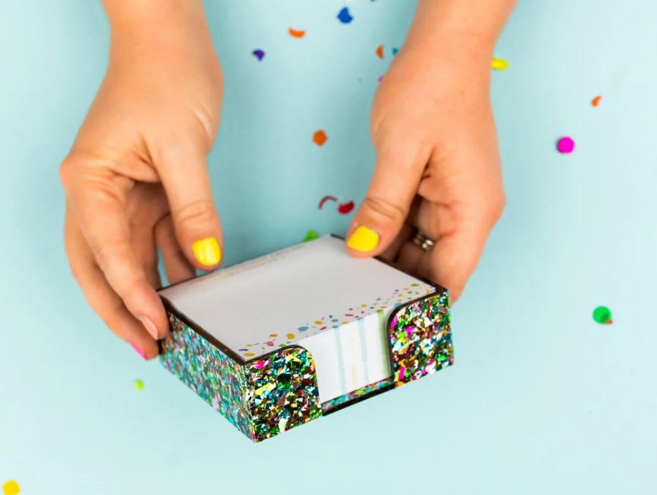 Confetti Acrylic Holder w/Sticky Notes