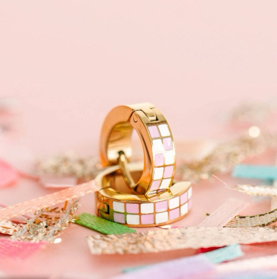 Pink/White Checker Huggies