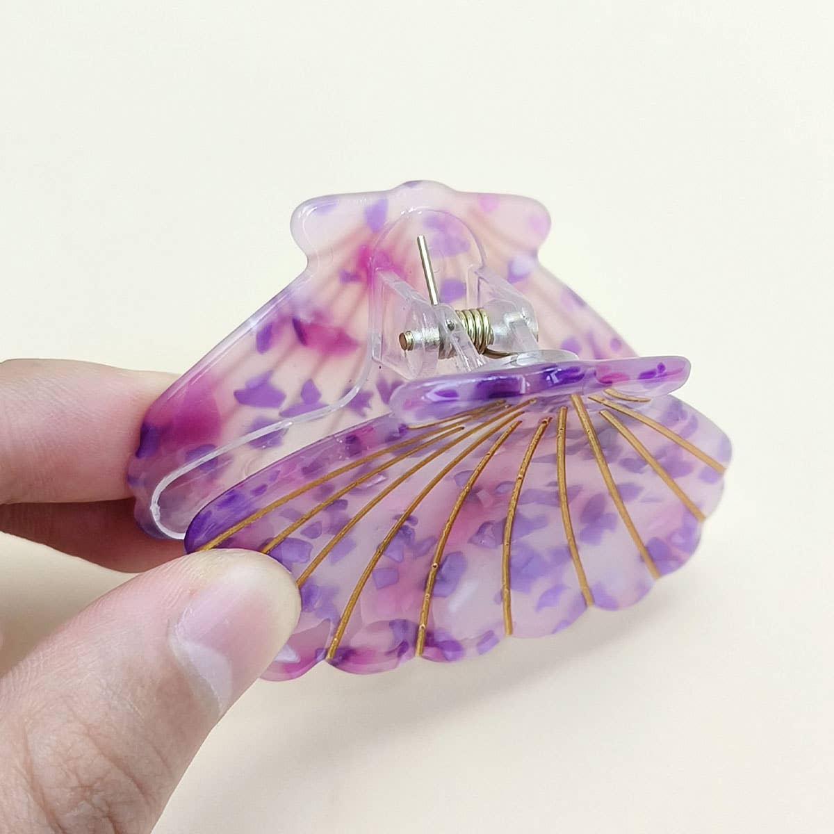 White Small 2" Shell Hair Claw Clip