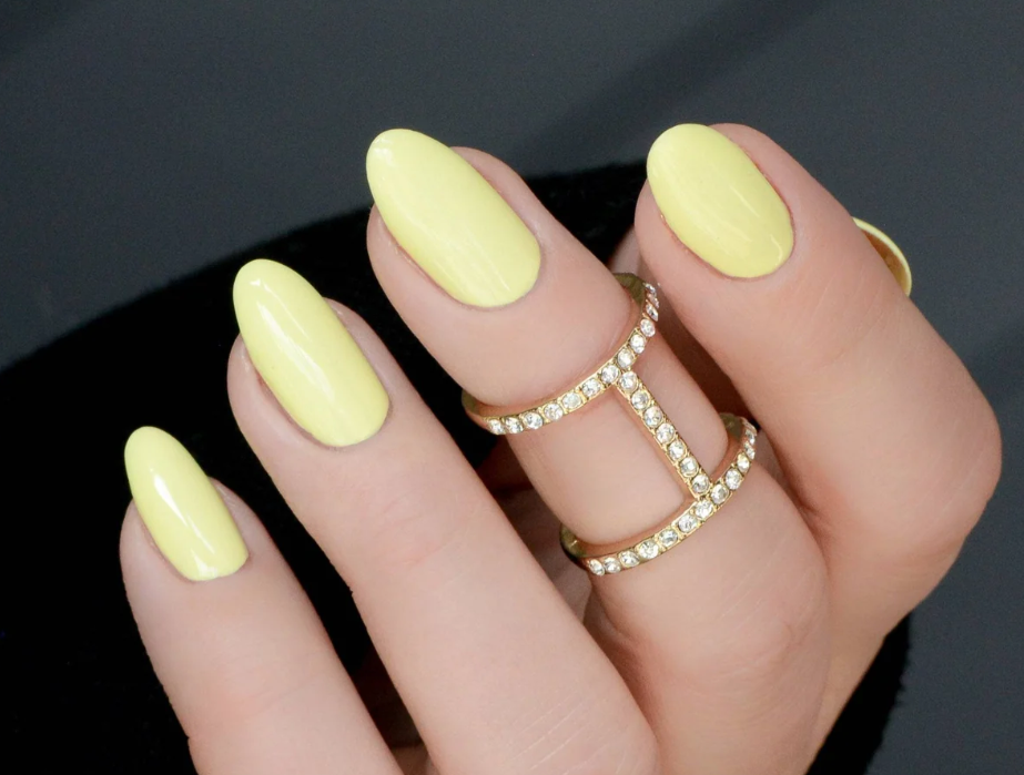 Pastel Dreams Nailpolish | I Speak French...Fries