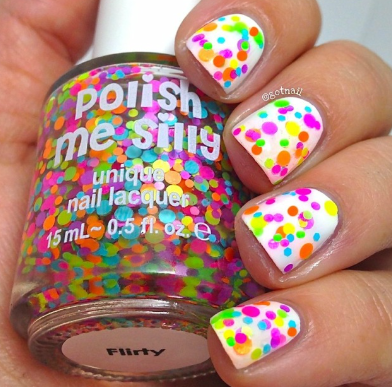 UV Light Glowing Nail Polish | Flirty