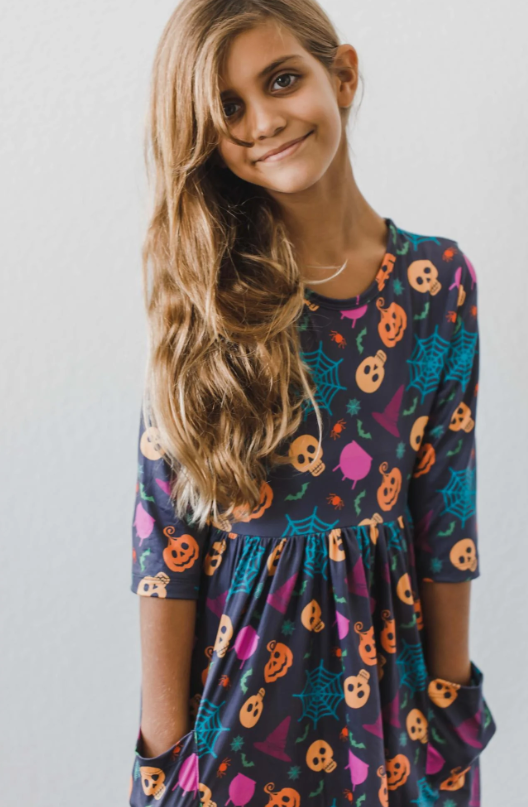 Skeleton Web 3/4 Sleeve Pocket Twirl Dress