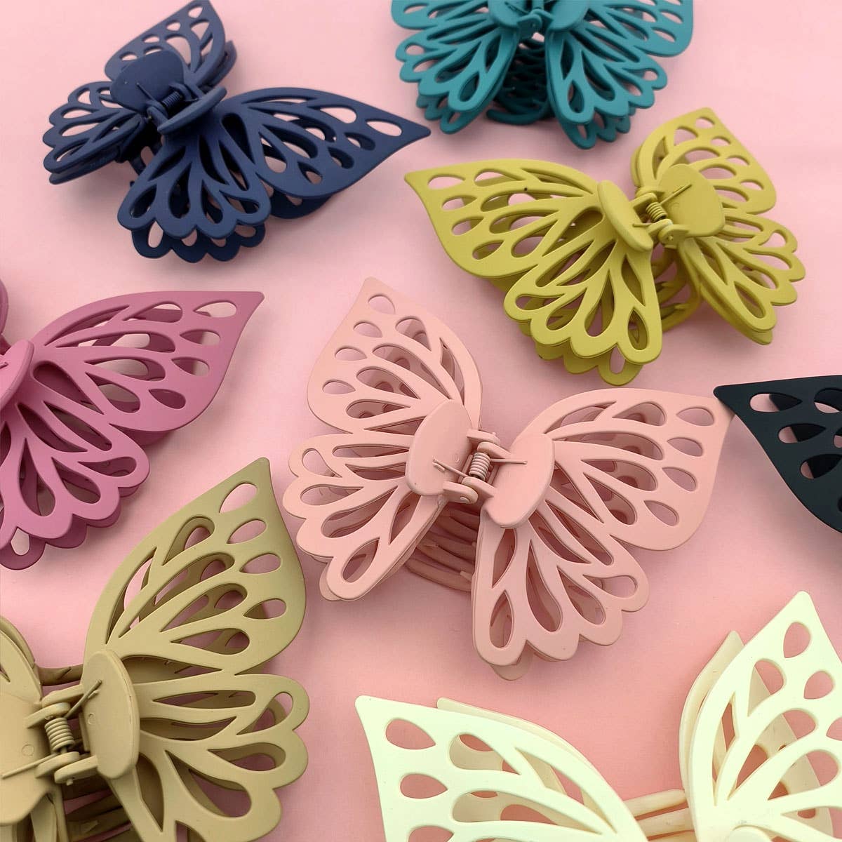 Pink Lg Hollow Butterfly Hair Claw