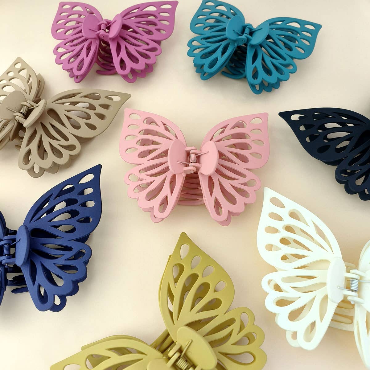 Pink Lg Hollow Butterfly Hair Claw